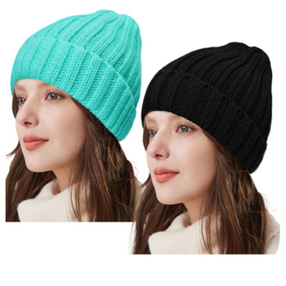Stylish Black and Teal Knit Beanie Set